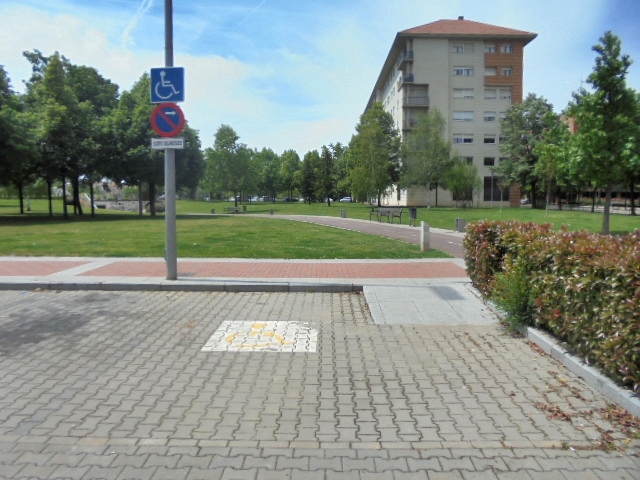 Pintor Rosales aparc. junto a circunvalacin noroeste – Aparcamiento Pintor Rosales (Aparcamiento junto a Circunvalación, noroeste)