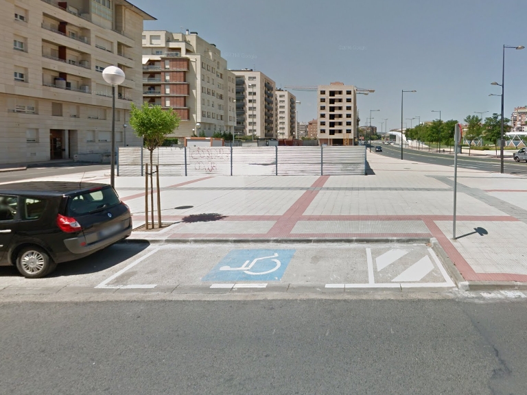 Juan Boscn 1 esq. Miguel Delibes – Aparcamiento Juan Boscán,1