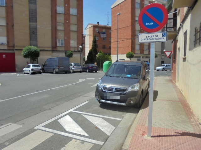 Planto esquina Manatiales – Aparcamiento Plantio (esquina con Manantiales)