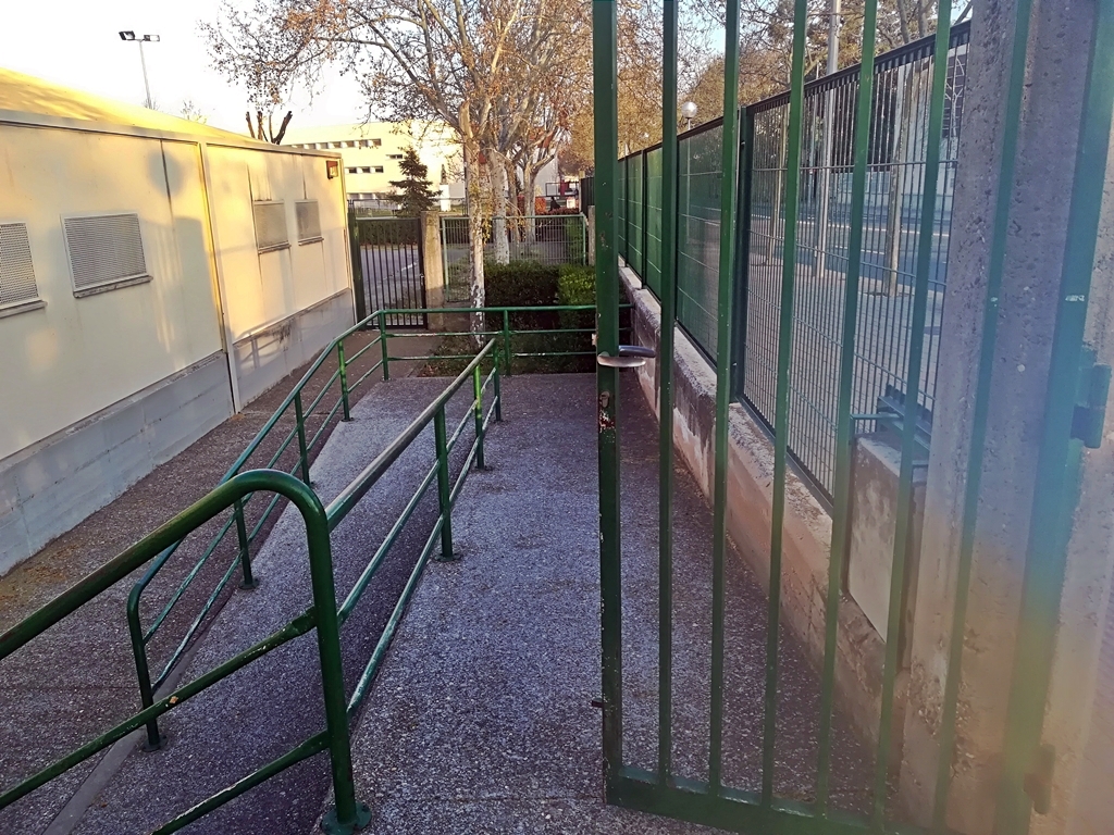 Acceso recinto