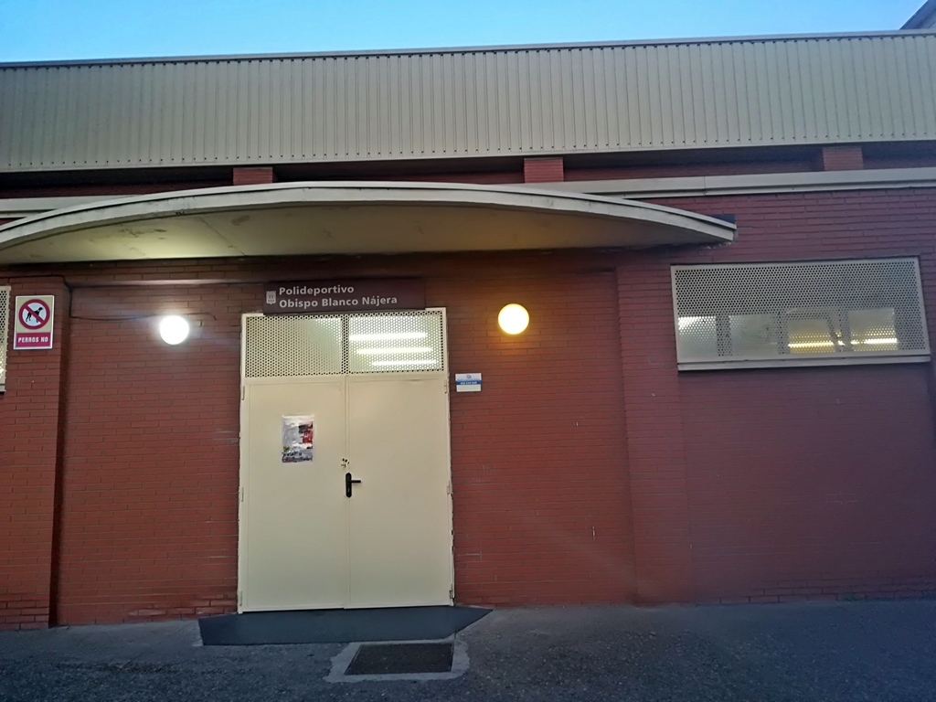 Acceso polideportivo