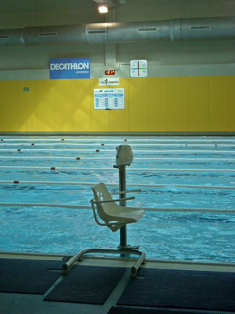 Silla elevadora piscina