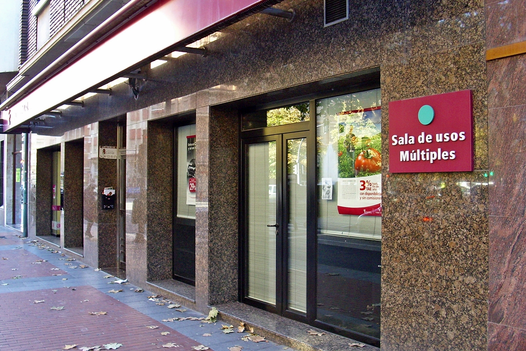 Sala Exposiciones Caja Laboral – Sala de Usos Múltiples Laboral Kutxa