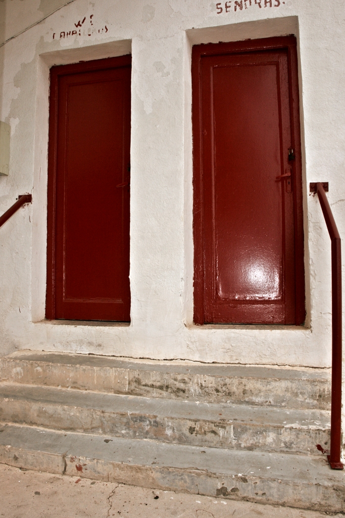 Acceso aseos