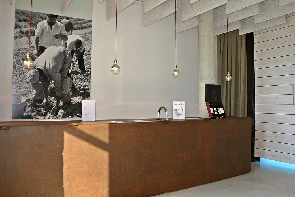Wine bar