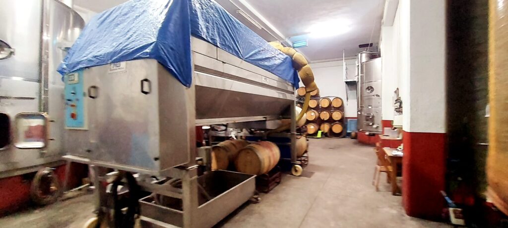Sala de elaboración y reposo de barricas