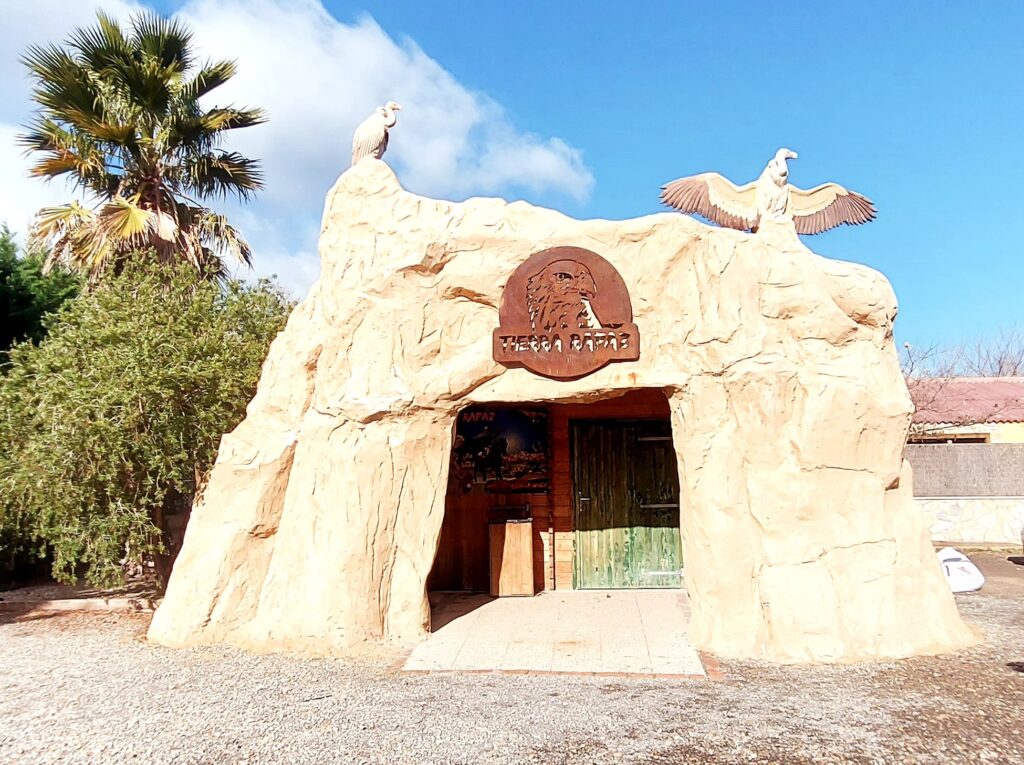 3.4 Entrada a taquilla y tienda