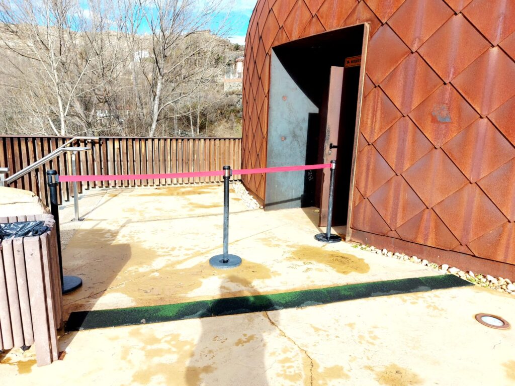 Entrada al anfiteatro