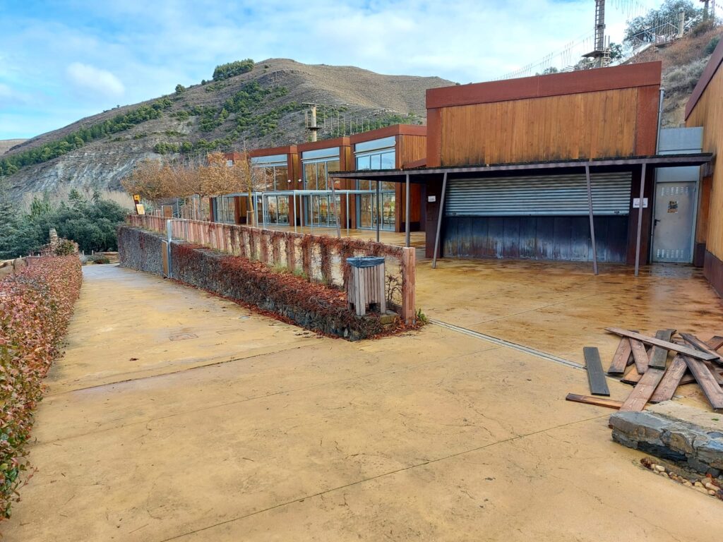 Acceso a restaurante