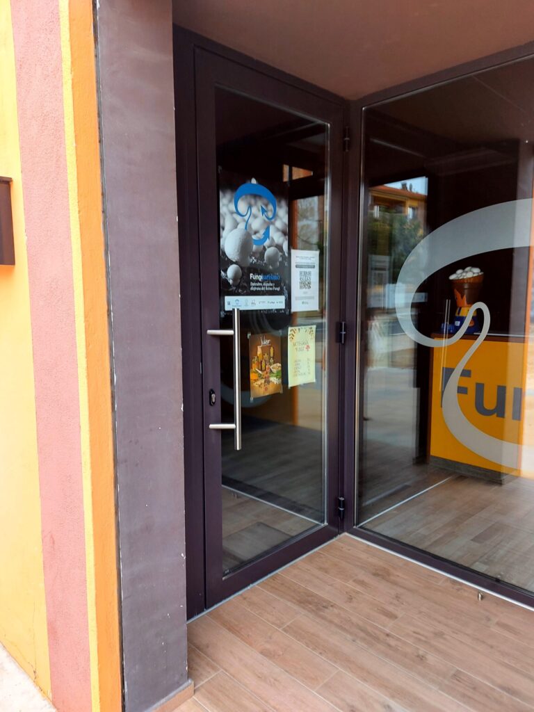 Acceso principal
