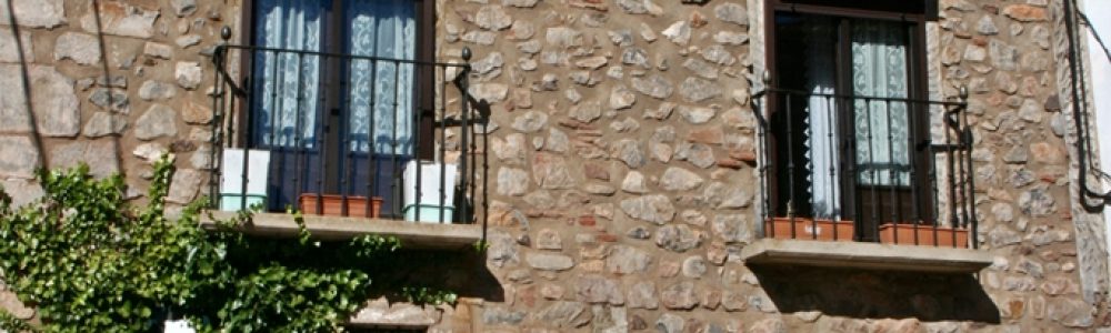 Fachada casa rural
