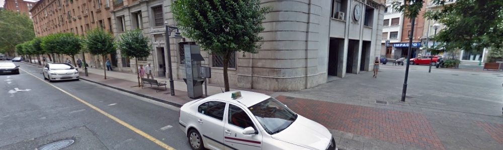 Parada Pio XII – Parada Pío XII, 2-4 (Estación de Autobuses)
